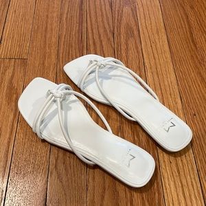 Marc Fisher White Leather Sandals Size 8.5